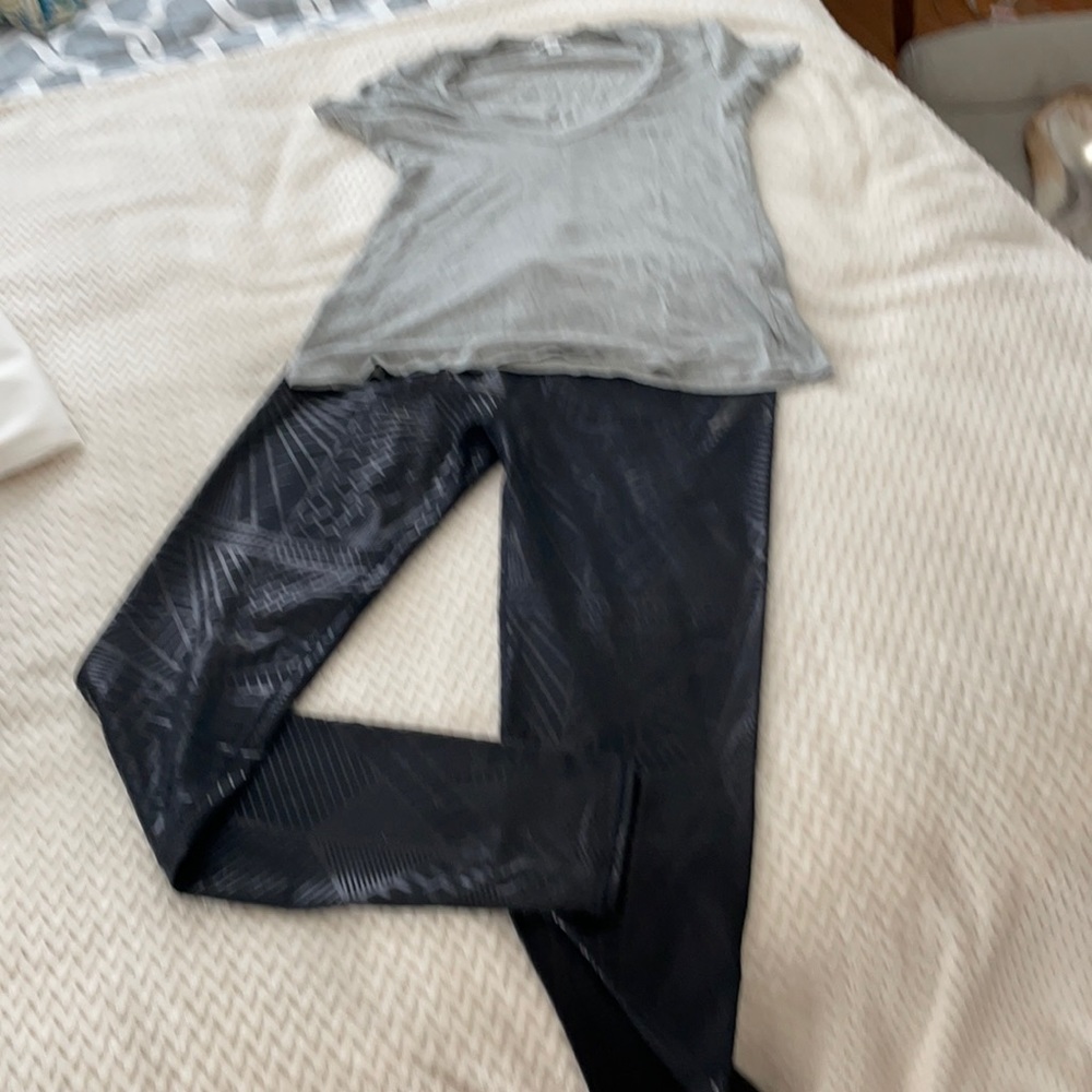 James Perse tee and fabletics leggings
